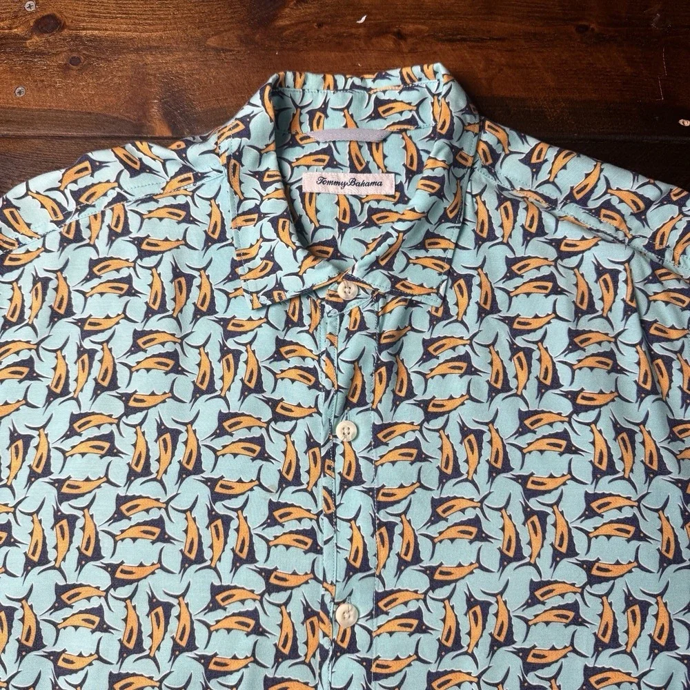 Tommy Bahama Swordfish Camp Shirt Men's Large Blue Short Sleeve Swordfish